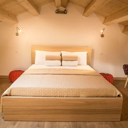 Casa Leone 01 Апартаменты *